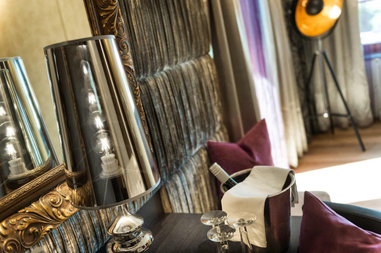 Hotel Winzer Wellness & Kuscheln Sankt Georgen im Attergau Esterno foto