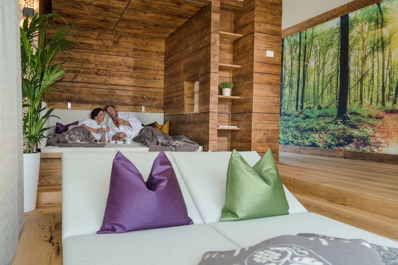 Hotel Winzer Wellness & Kuscheln Sankt Georgen im Attergau Esterno foto