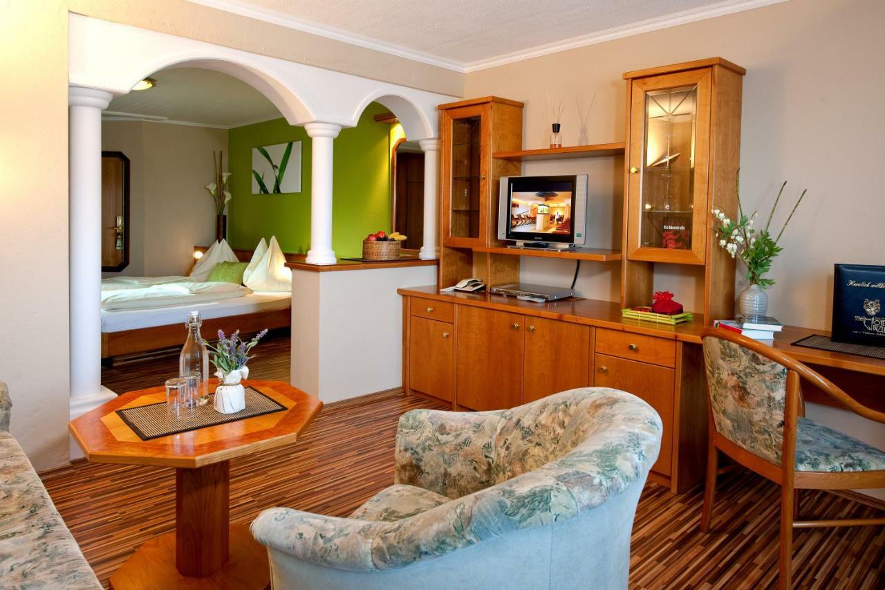 Hotel Winzer Wellness & Kuscheln Sankt Georgen im Attergau Esterno foto